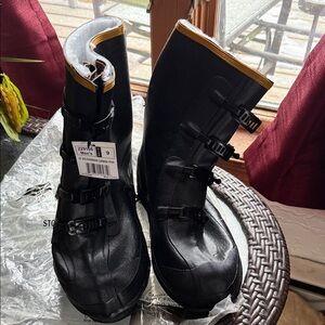 Lacrosse over boot with 12”ATS overshoe, carbide stud